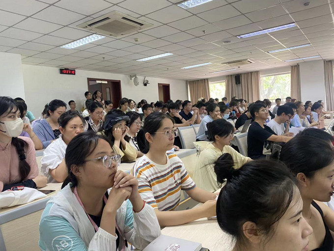 1694488451651067777.jpg 21.jpg